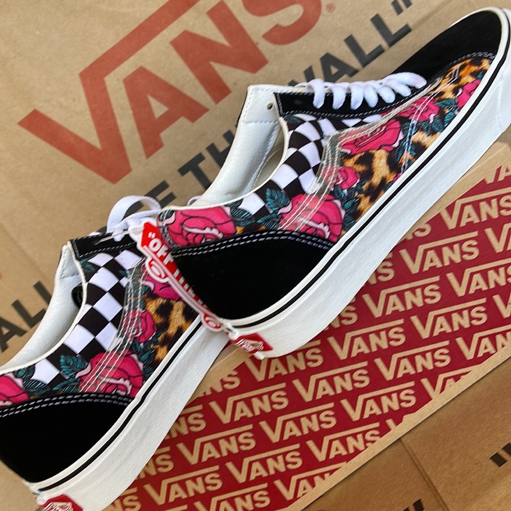Vans Old Skool Rose Animal check True White/Multi Men’s sneakers - Picture 15 of 16